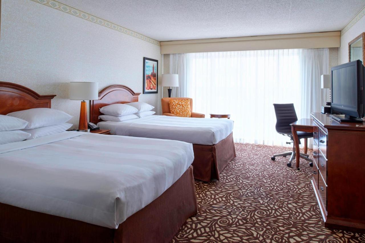 Hotel Milwaukee Marriott West Waukesha Exterior foto